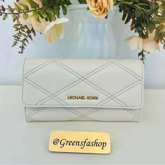 Michael Kors Jet Set Travel Large Trifold Wallet light cream - Picture 1 of 4